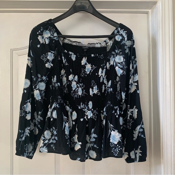 Women’s Torrid Floral Smocked Long Sleeve Blouse - Picture 1 of 5